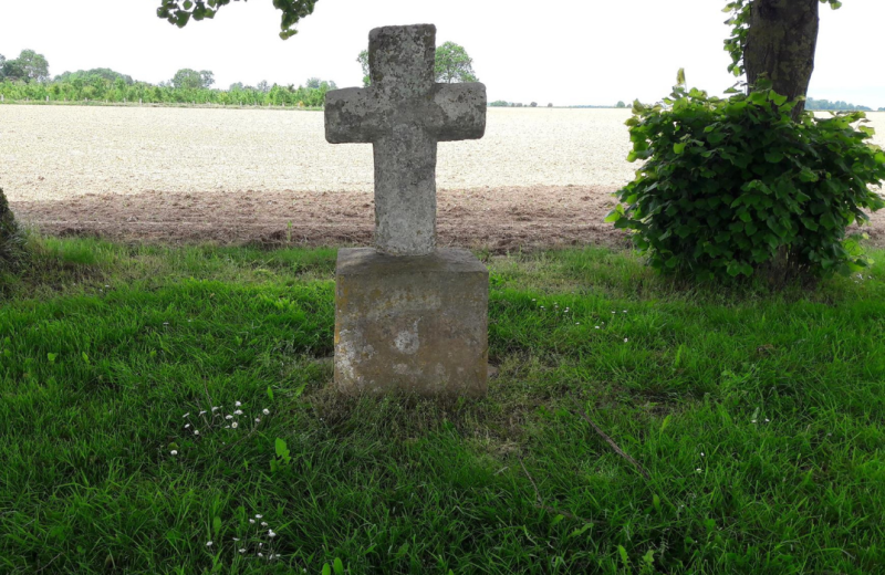 Les Croix en Tuf : Sorel-en-Vimeu - Ercourt