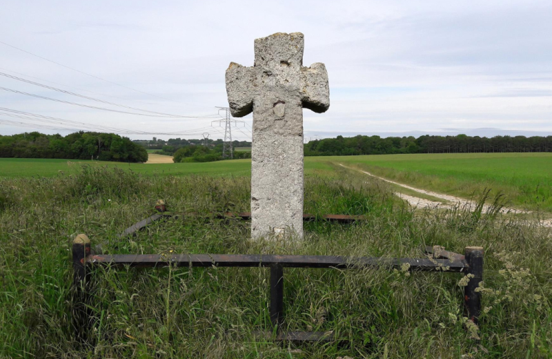 Les Croix en Tuf : Sorel-en-Vimeu - Ercourt