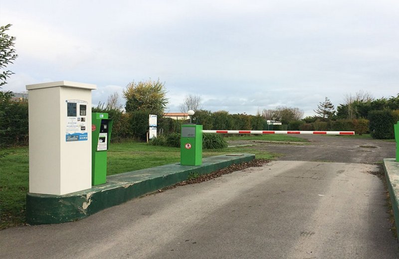 Aire de camping-car park Le Tarteron