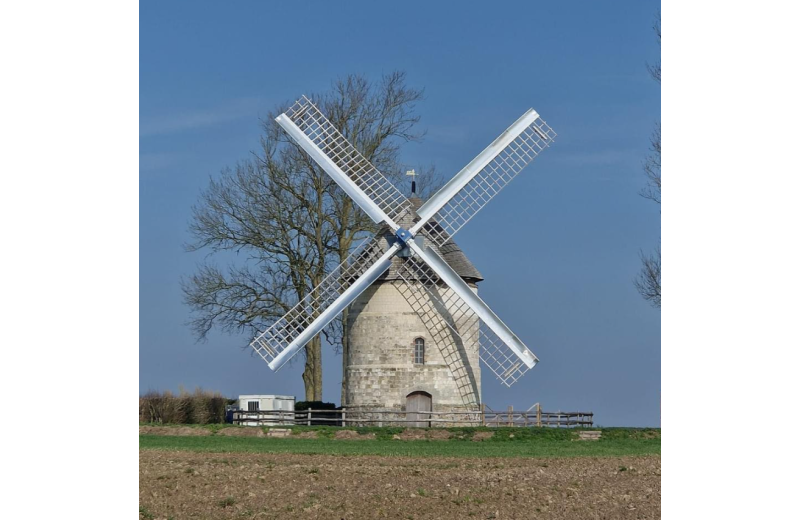 Tours d'ailes au moulin